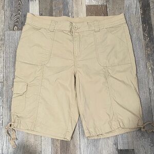 St. John's Bay Women's Beige Cargo Shorts